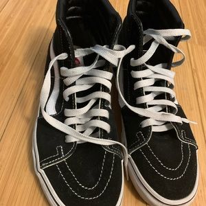 Black and white high Vans USED